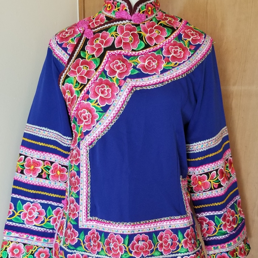 Woman top